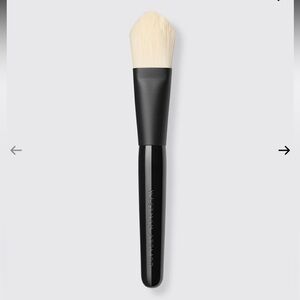 BNIB Westman Atelier Foundation Brush